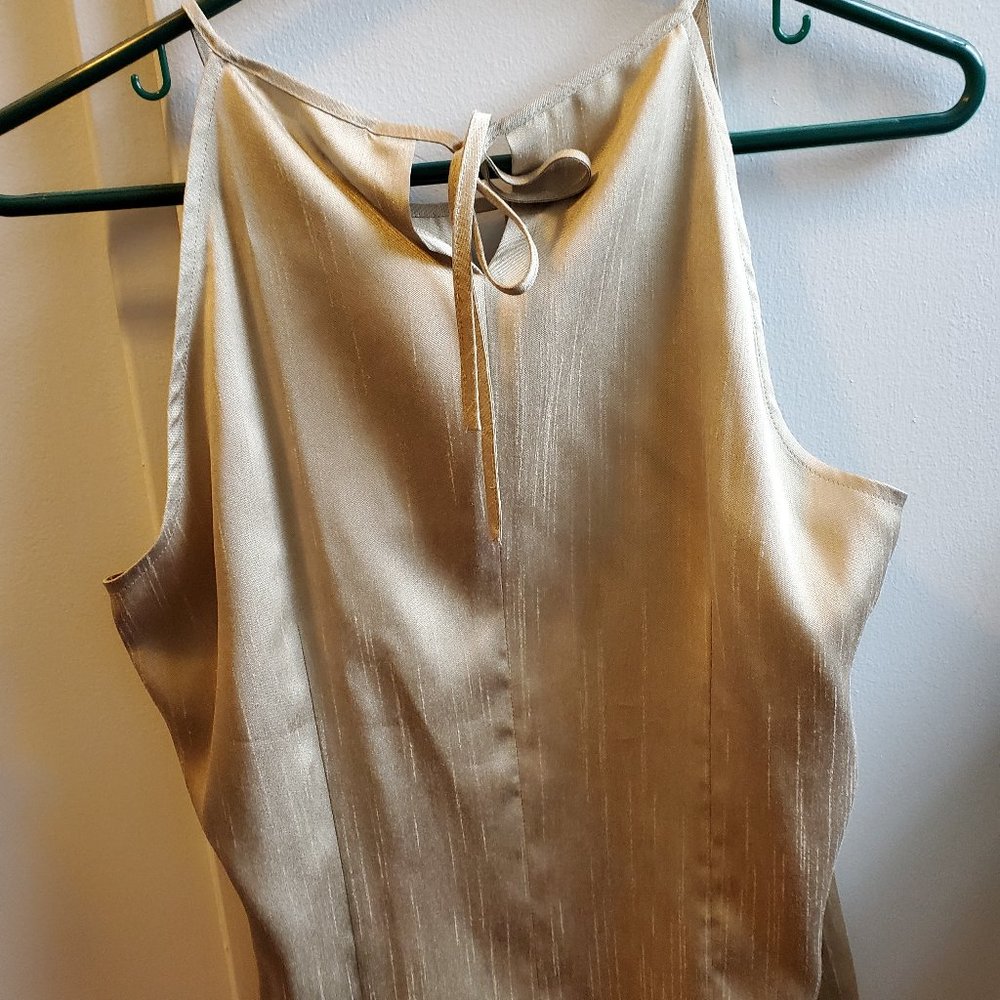 Vintage Keyhole Top - Picture 2 of 4